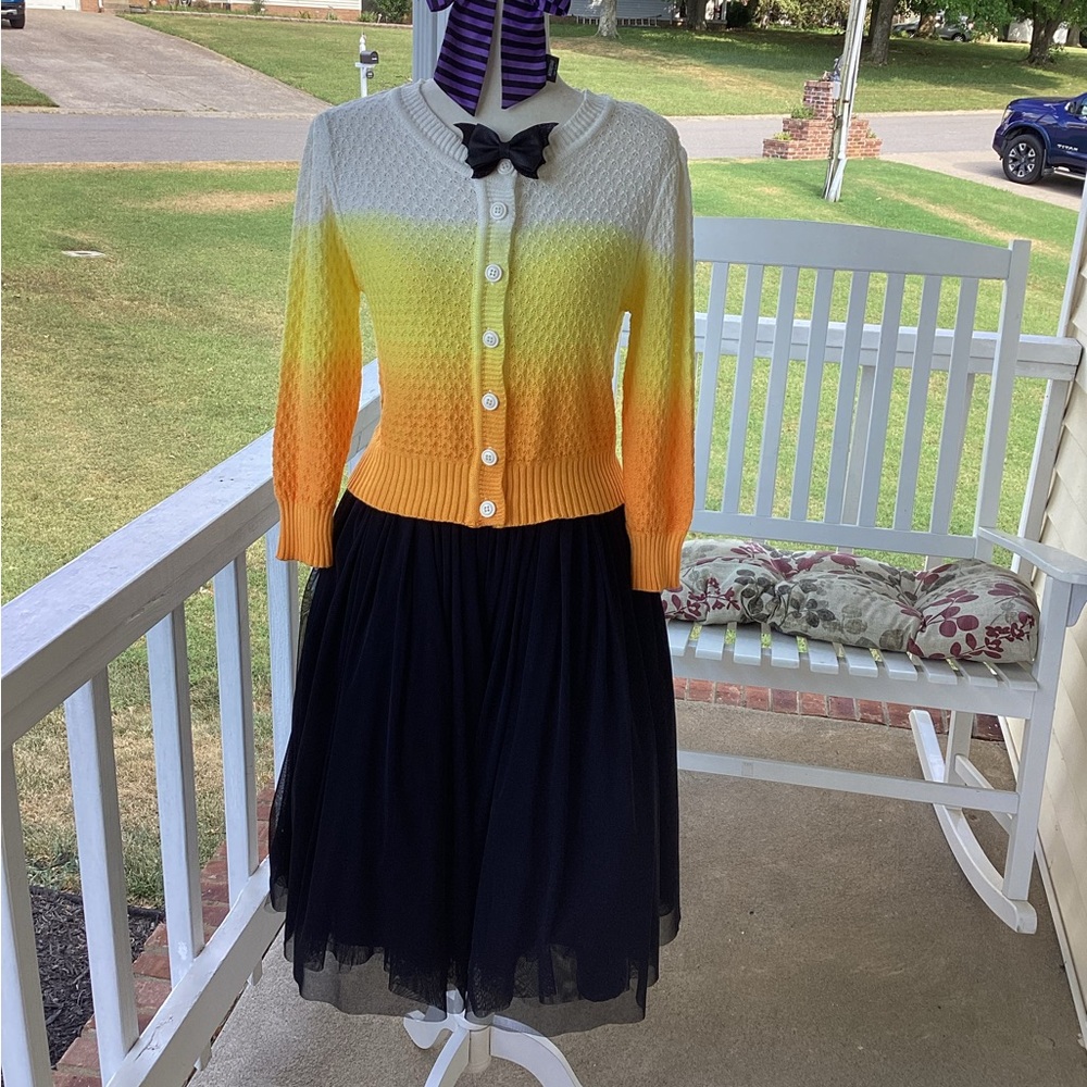 Pinup cropped Halloween candycorn cardigan - Picture 3 of 3